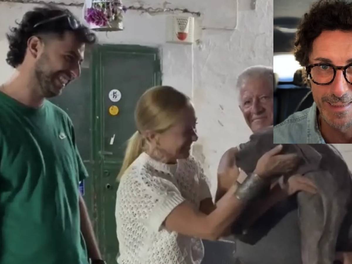 Toninelli e il delirante attacco contro la Meloni: "Perché si è fatta riprendere mentre accarezza il cane..." Toninelli e il delirante attacco contro la Meloni: "Perché si è fatta riprendere mentre accarezza il cane..."