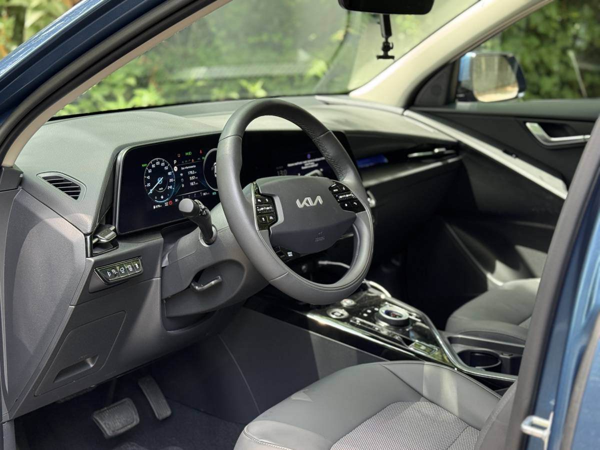 Kia Niro Trifuel: guarda la gallery del crossover ibrido anche a GPL 12