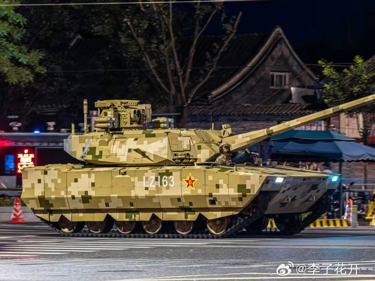 "Ha copiato lo scudo ucraino": cosi la Cina blinda i suoi tank "Ha copiato lo scudo ucraino": cosi la Cina blinda i suoi tank
