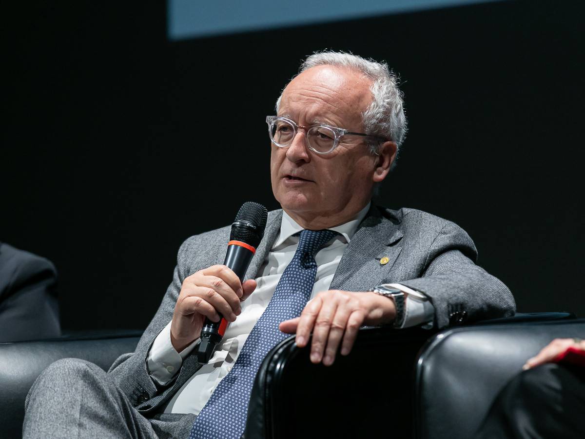 "Tassare i buyback? Non ha senso". Forza Italia persegue la "ricetta liberale" di Berlusconi "Tassare i buyback? Non ha senso". Forza Italia persegue la "ricetta liberale" di Berlusconi