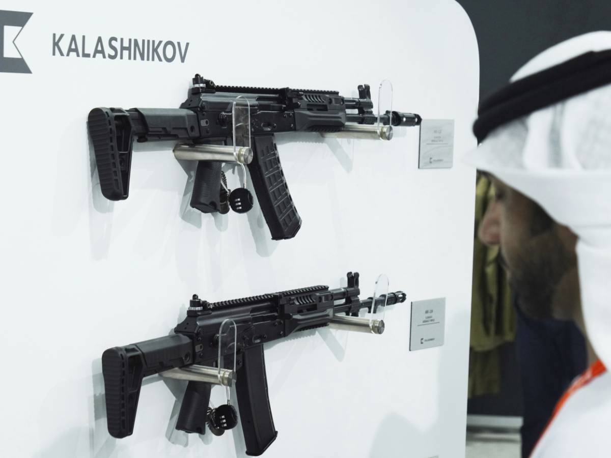 londra esclude israele dalla fiera della difesa 232 scontro con il governo starmer