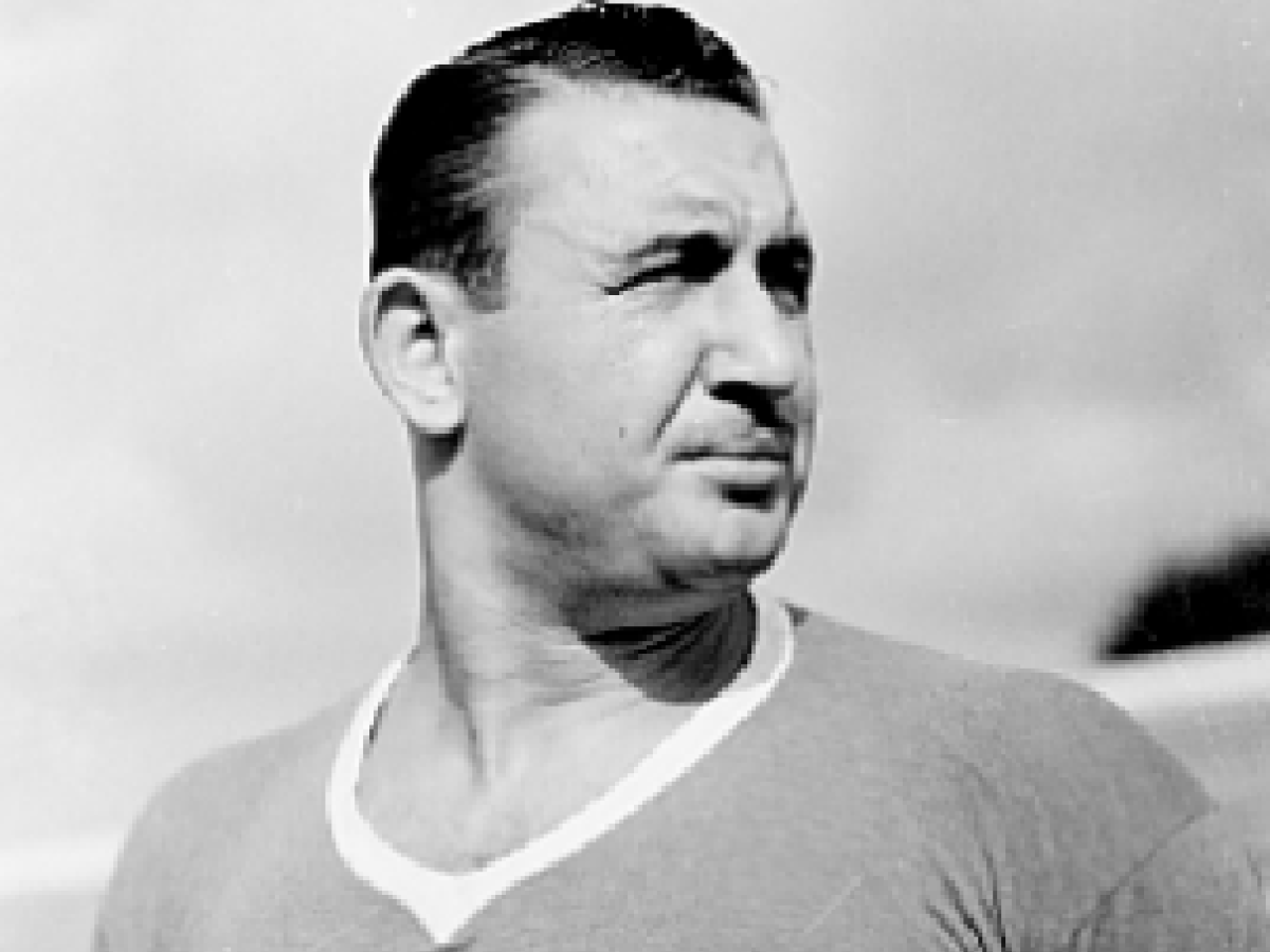Il gigante turco che segnava da calcio d Il gigante turco che segnava da calcio d