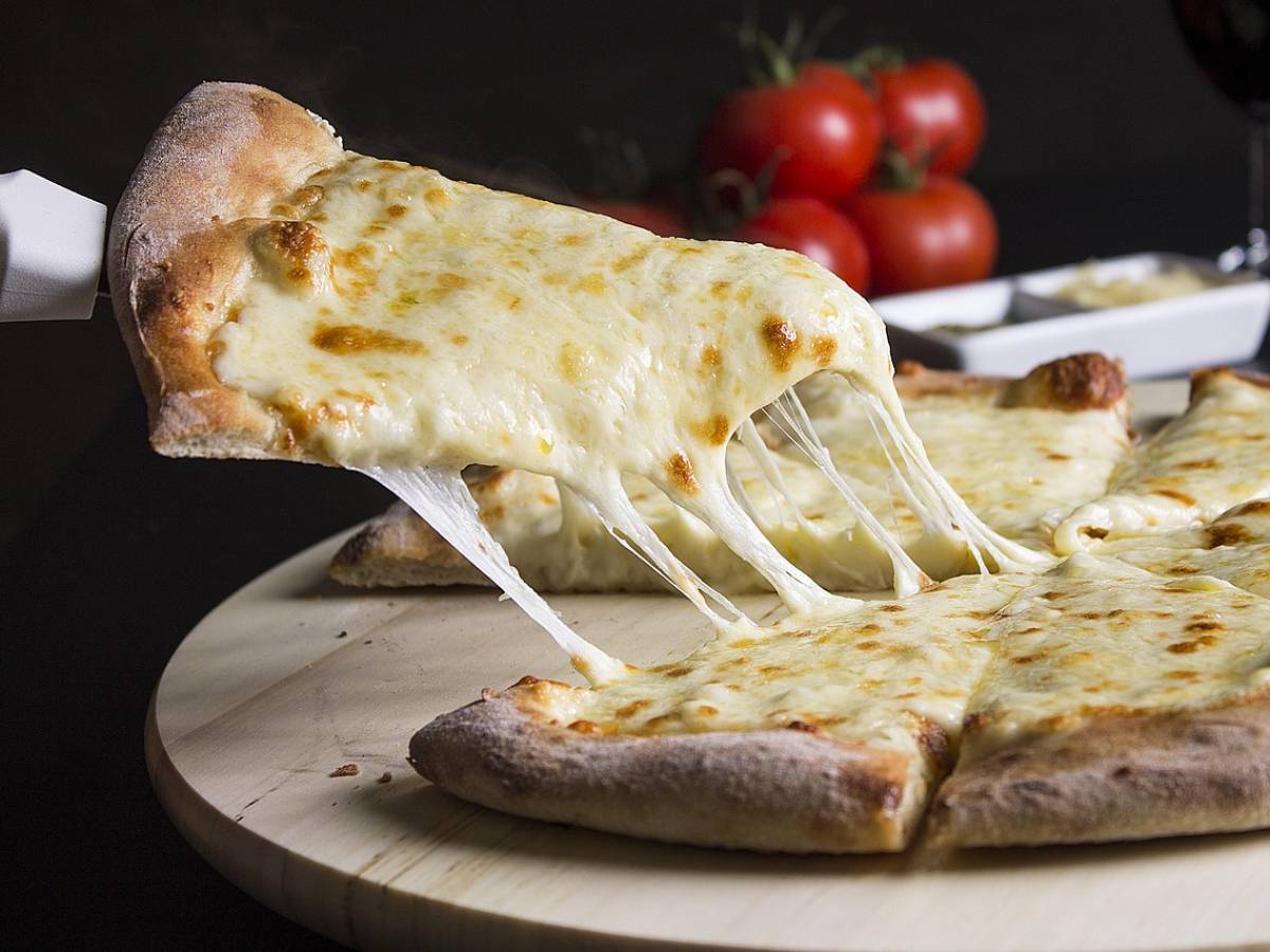 mozzarella per pizza ritirata dal mercato allarme per latte inquinato