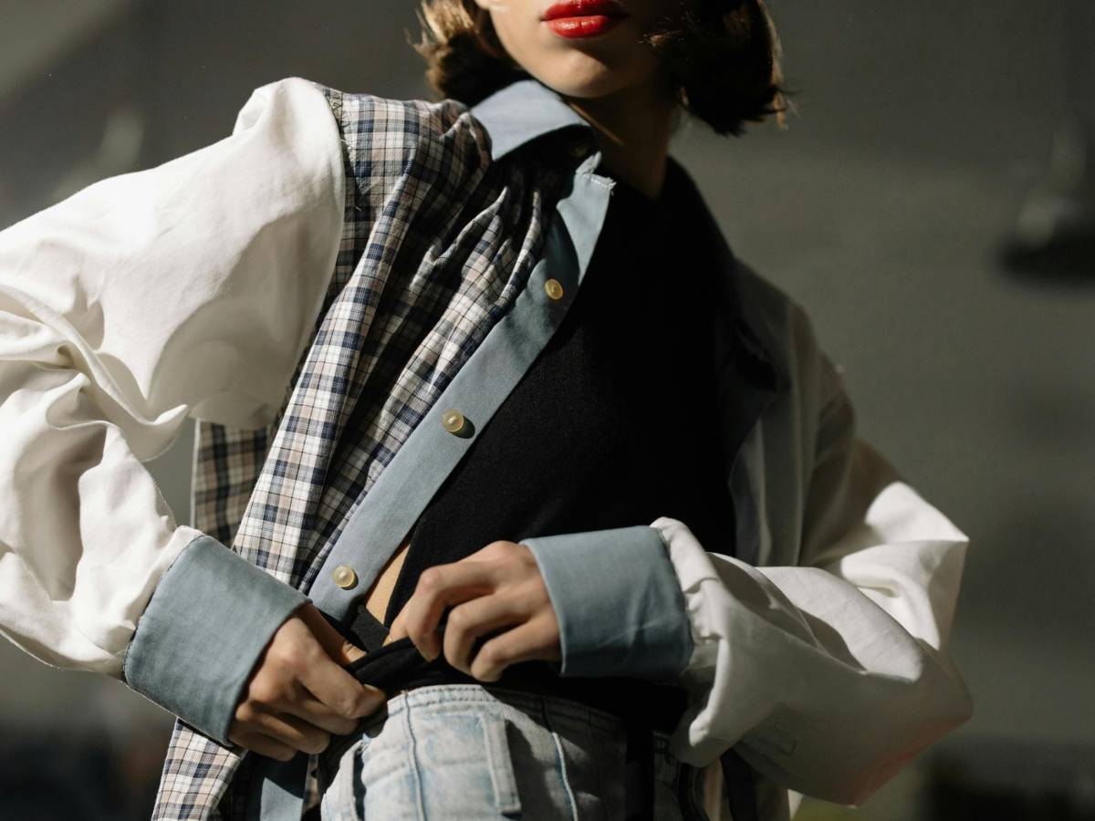 camicia come indossarla in base al modello oversize o aderente 5 idee per non sbagliare
