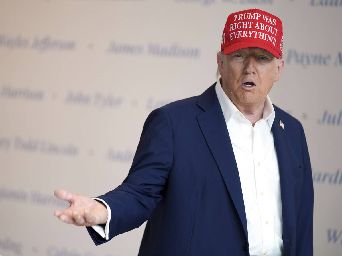 I giudici contro la Casa Bianca: "Dazi di Trump in gran parte illegali". Cosa succede ora I giudici contro la Casa Bianca: "Dazi di Trump in gran parte illegali". Cosa succede ora