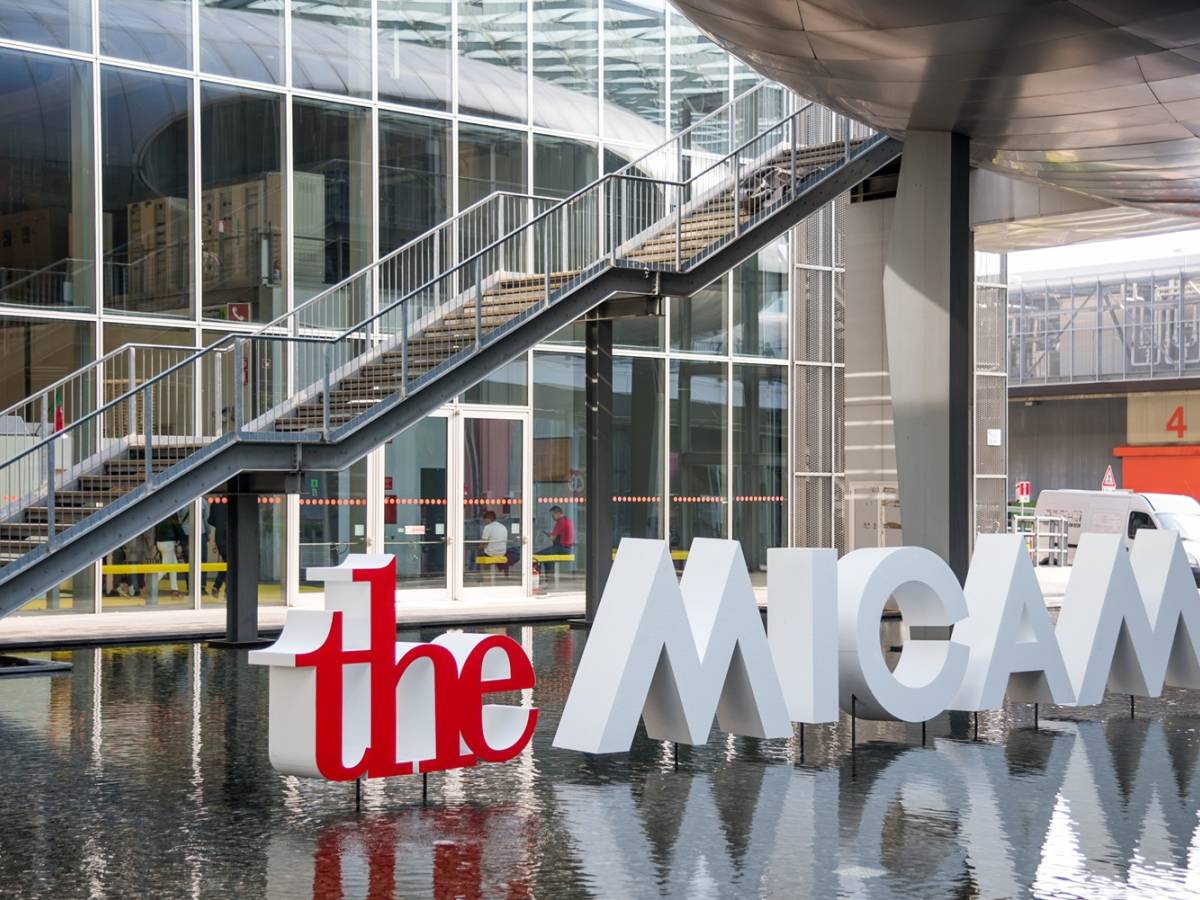 Micam 100, oltre 50 anni fra storia e innovazione della calzatura Micam 100, oltre 50 anni fra storia e innovazione della calzatura