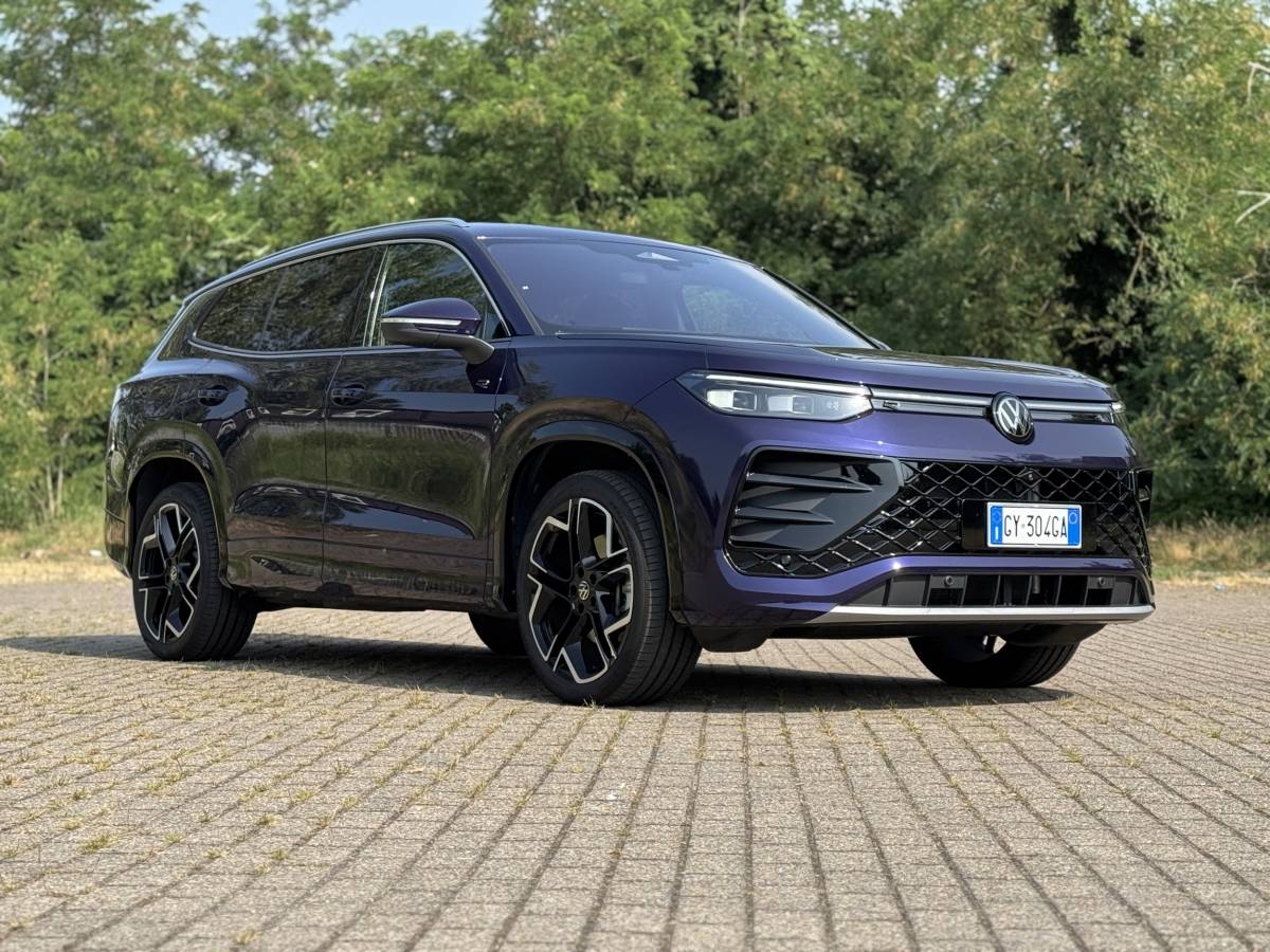 Volkswagen Tayron: guarda la gallery del nuovo SUV per famiglie, anche 7 posti 15