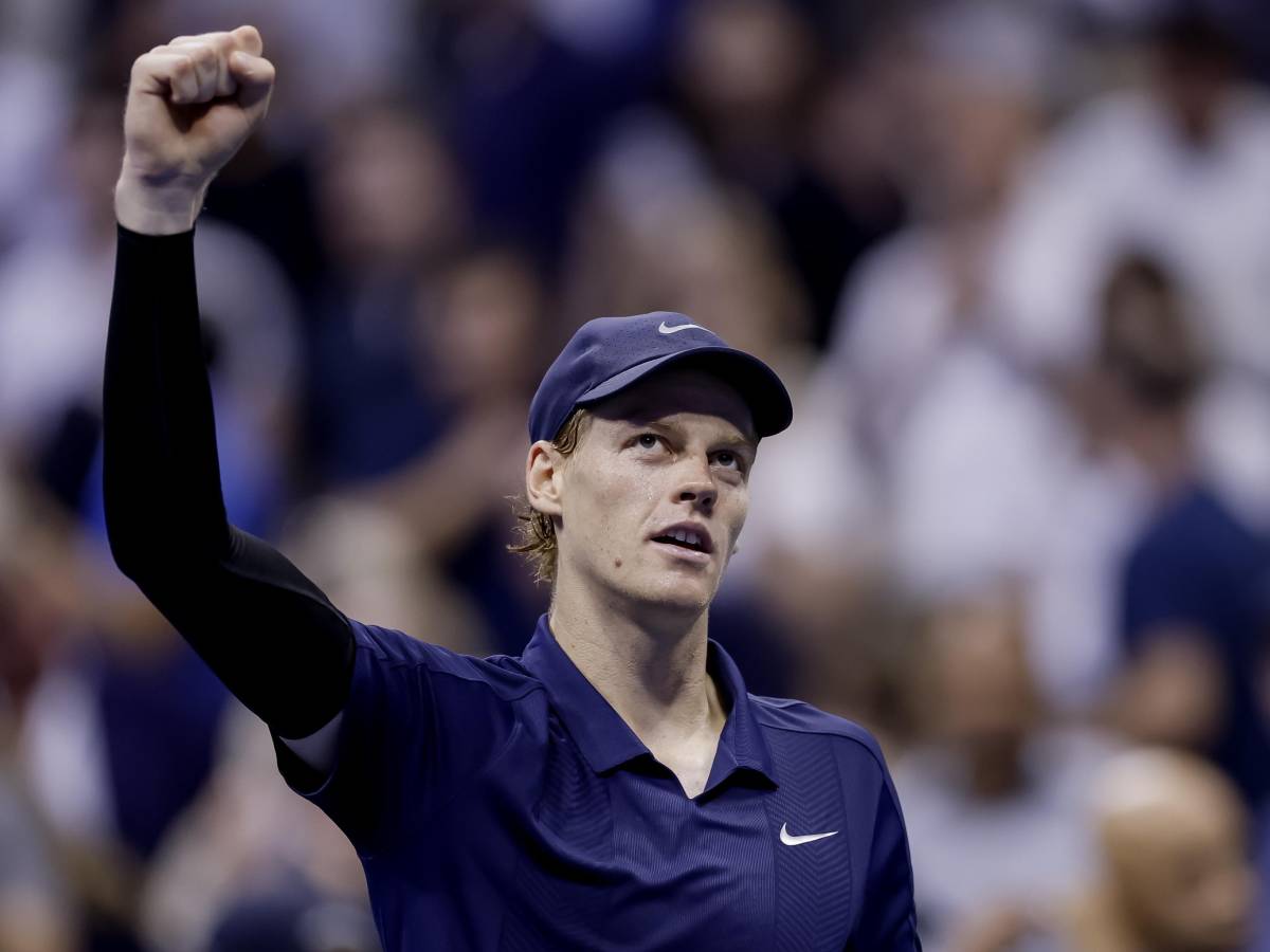 Us Open, Sinner soffre ma batte Auger Aliassime in 4 set: domenica la finale dei sogni con Alcaraz