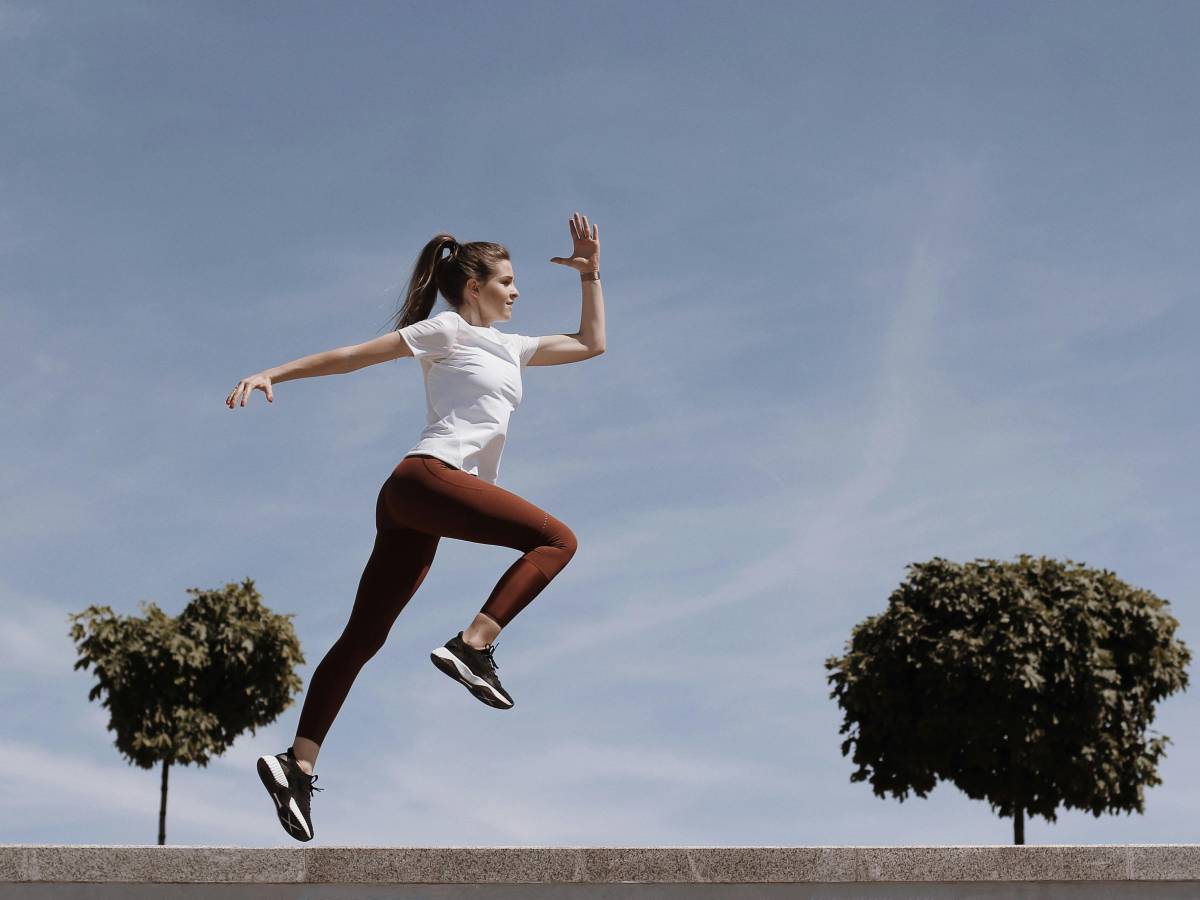 Come ritornare ad allenarsi dopo la pausa estiva secondo la fitness trainer