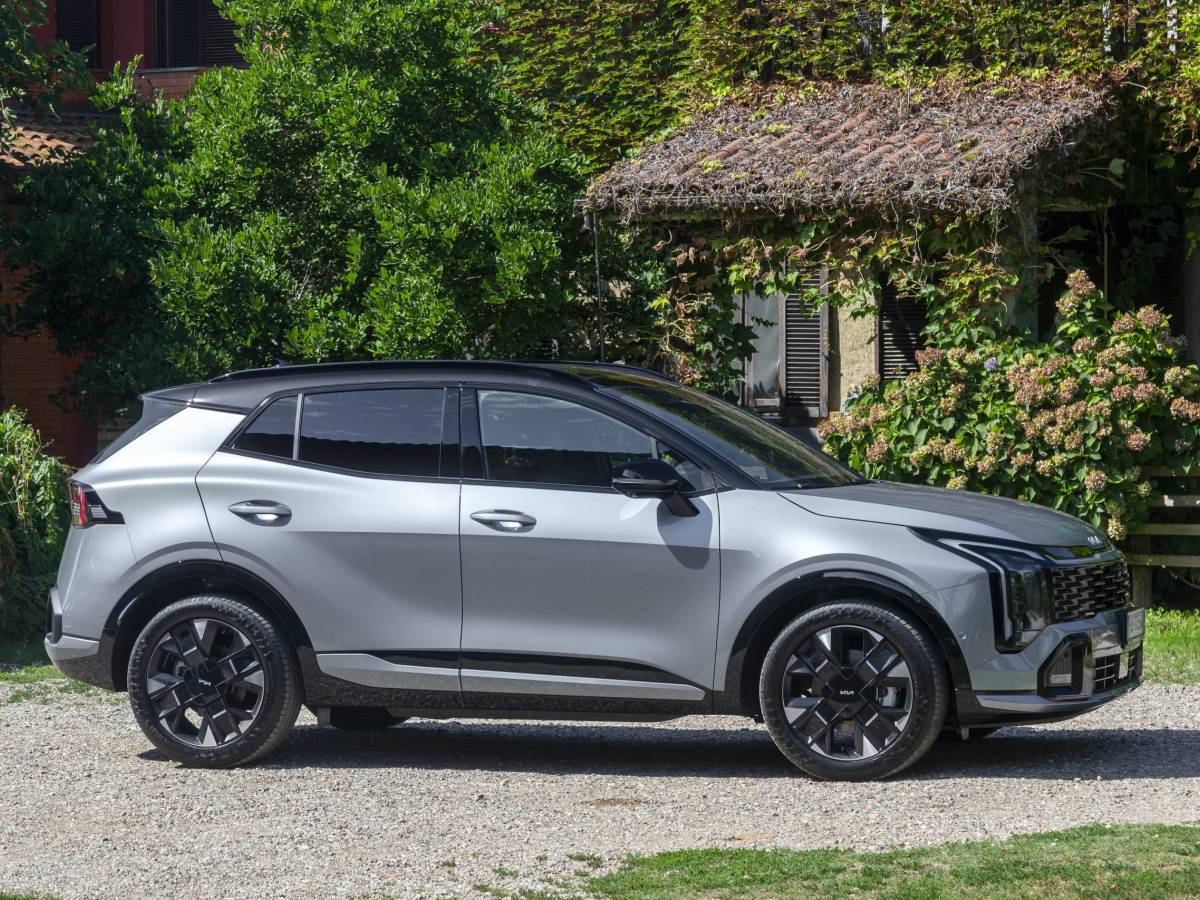 Kia Sportage, ecco la nuova generazione. Presto anche Gpl Kia Sportage, ecco la nuova generazione. Presto anche Gpl
