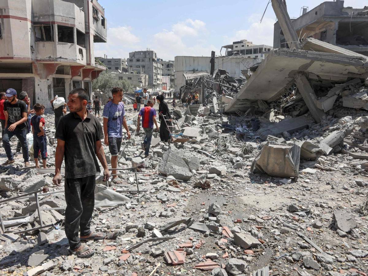 Medioriente: attacco Idf rade al suolo edificio a Gaza City Medioriente: attacco Idf rade al suolo edificio a Gaza City