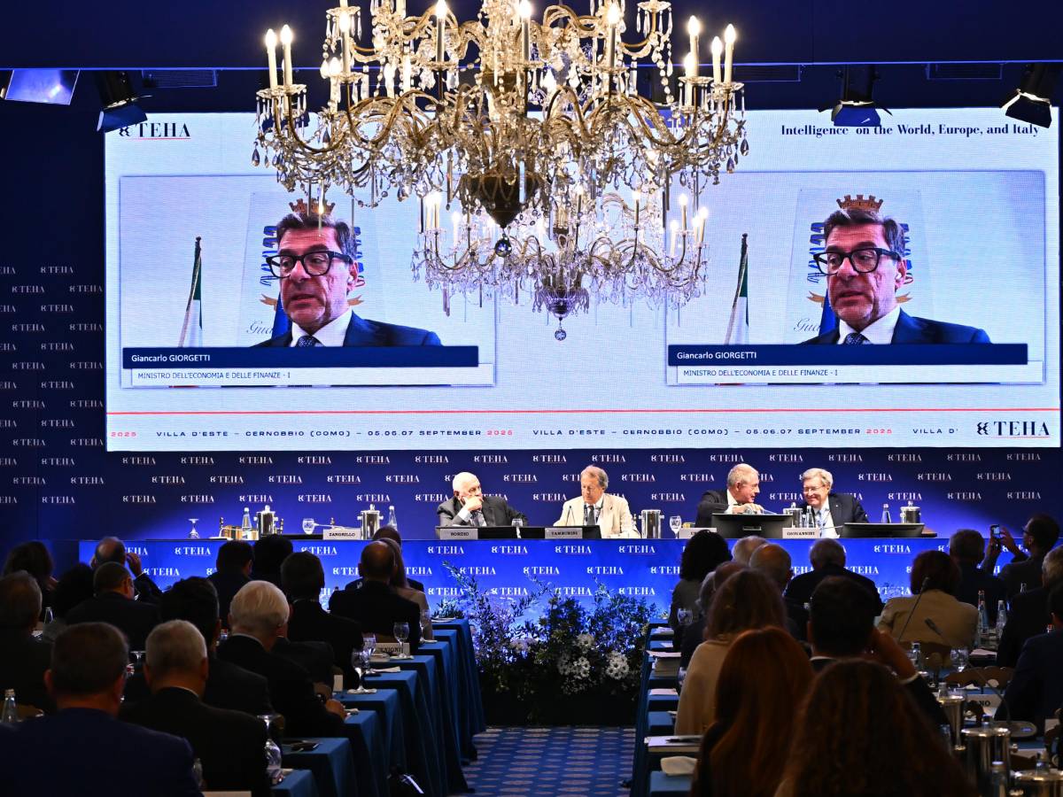 Giorgetti: "Non serviranno manovre correttive" Giorgetti: "Non serviranno manovre correttive"