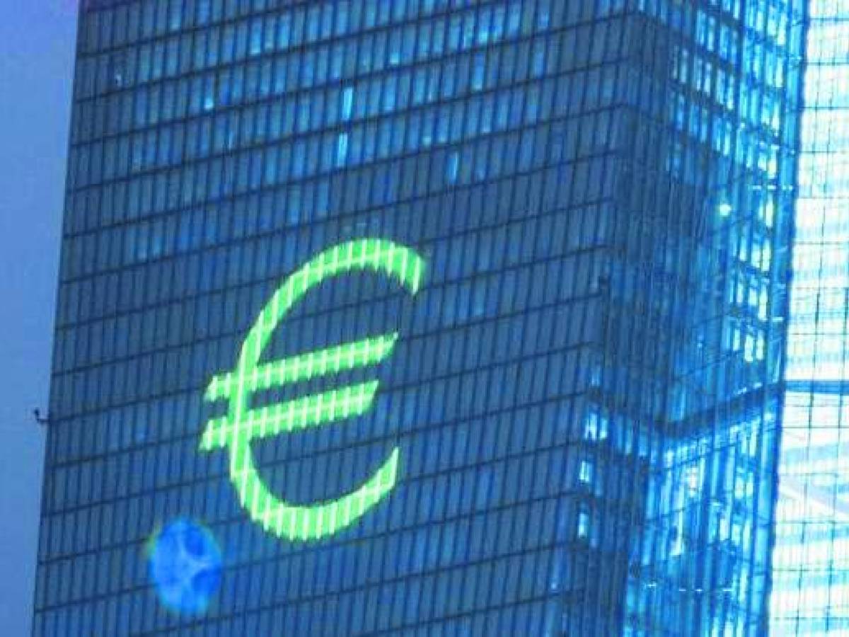 tassi fermi al 2 crescita del pil e inflazione sotto controllo la bce conferma la rotta da Ilgiornale.it tassi fermi al 2 crescita del pil e inflazione sotto controllo la bce conferma la rotta