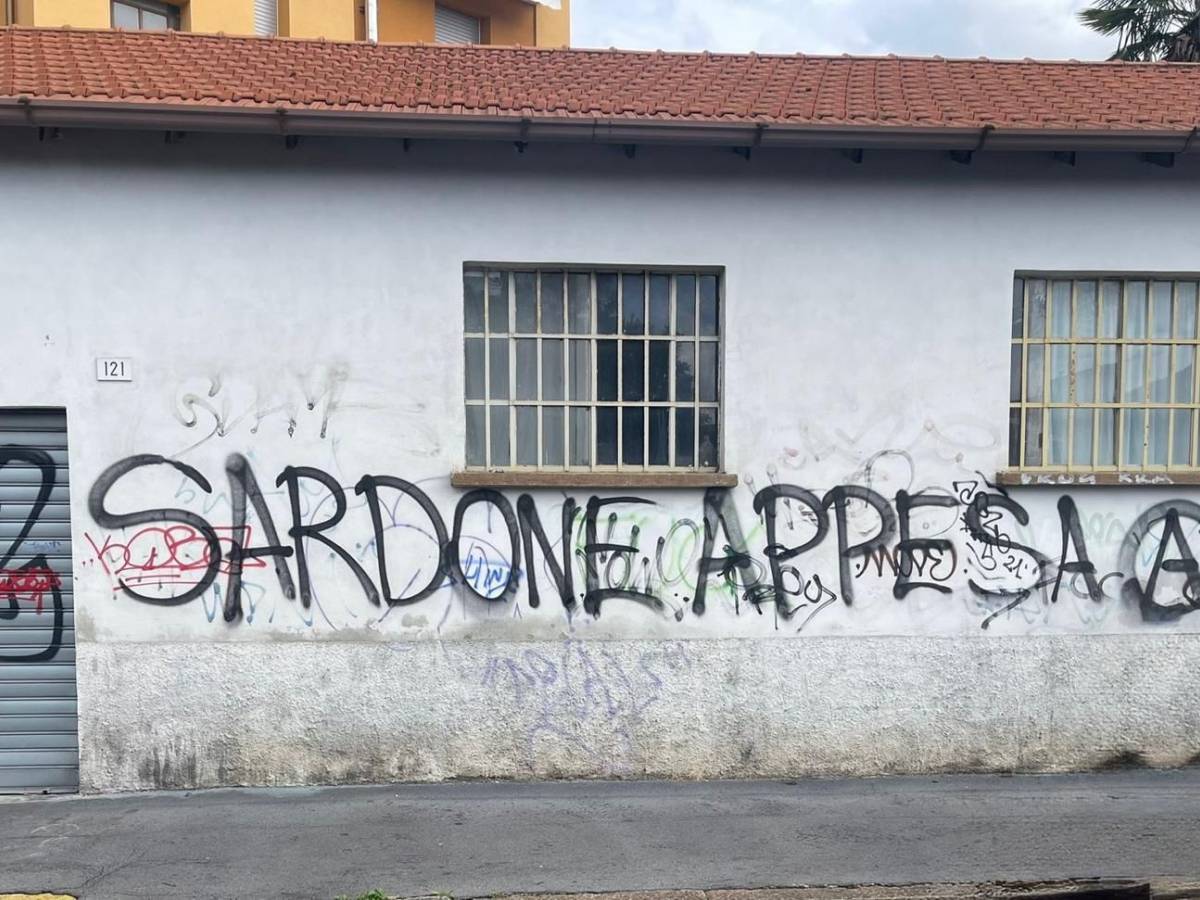 "Meno uno. A buon intenditor...". Anarchici ed estrema sinistra alzano il tiro dopo la morte di Kirk "Meno uno. A buon intenditor...". Anarchici ed estrema sinistra alzano il tiro dopo la morte di Kirk