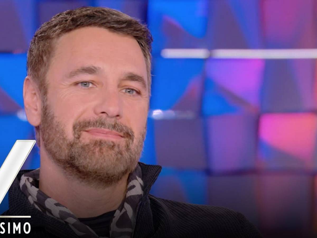 raoul bova arriva la conferma domenica sar224 ospite di silvia toffanin a verissimo ecco cosa racconter224