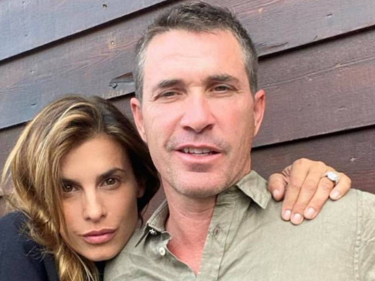 il party di halloween le nozze lampo le voci di crisi la storia d amore tra elisabetta canalis e brian perri