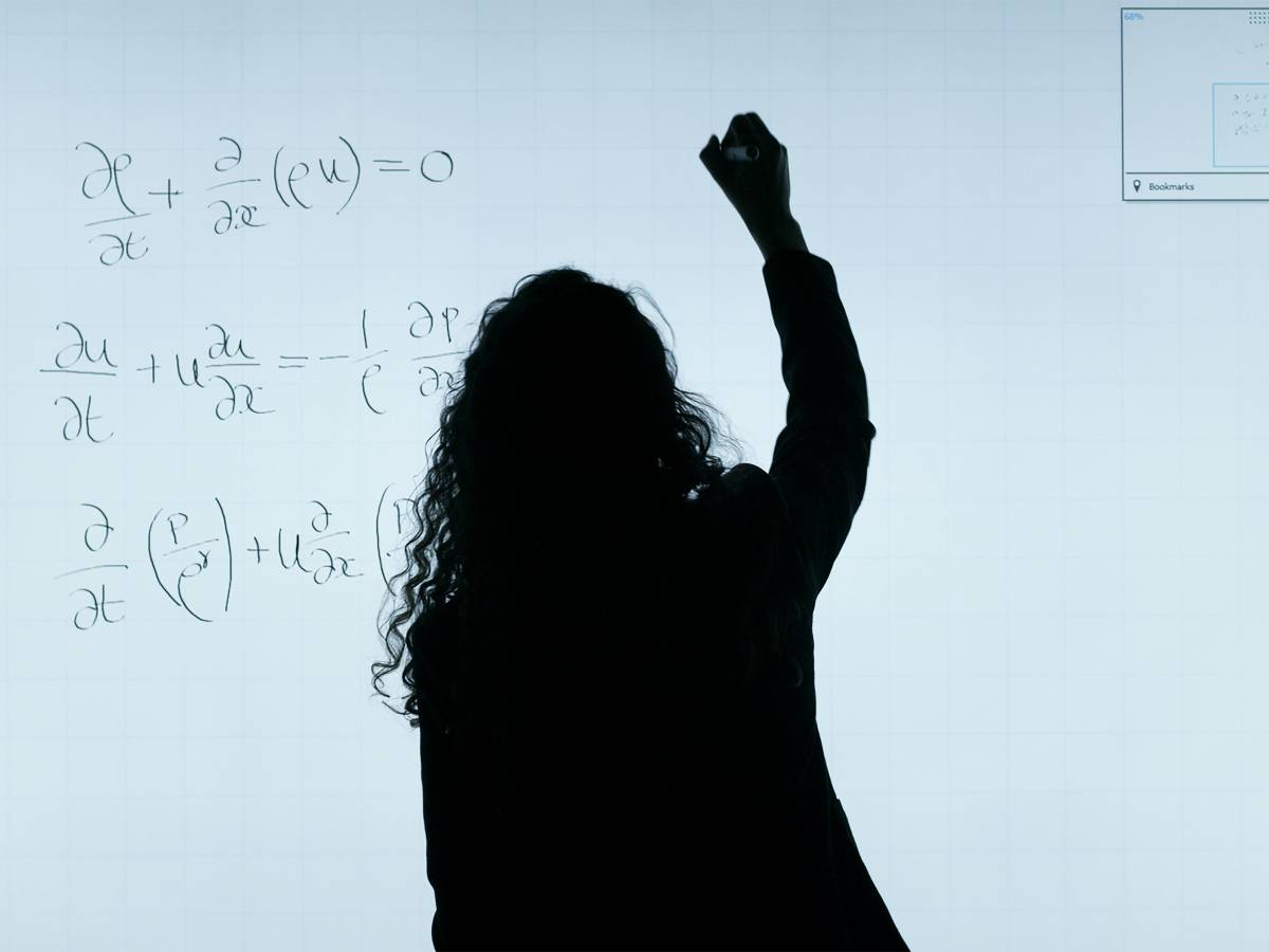Scuola, una tantum da 145 euro in arrivo, ma non per tutti: a chi spetta