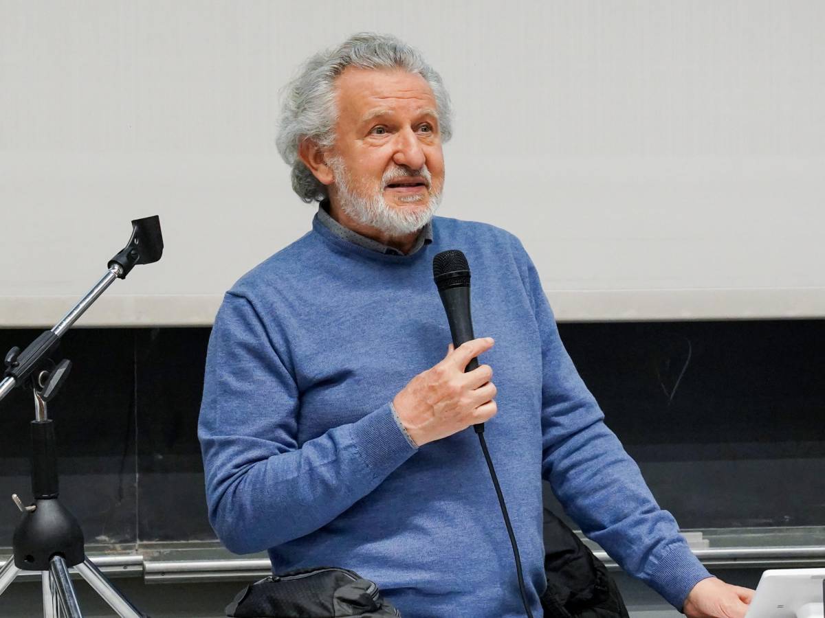"Violenza chiama violenza". Odifreddi insiste, Meloni: "Spaventoso"