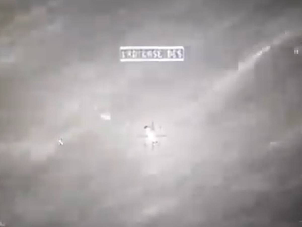 Un ufo resiste al missile Usa. Il video choc al Congresso