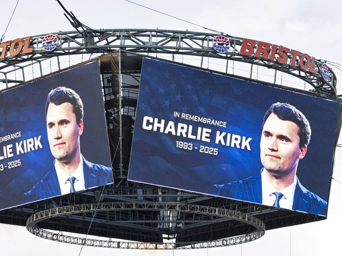 Kirk, il doppiopesismo di sinistra a confronto con l Kirk, il doppiopesismo di sinistra a confronto con l