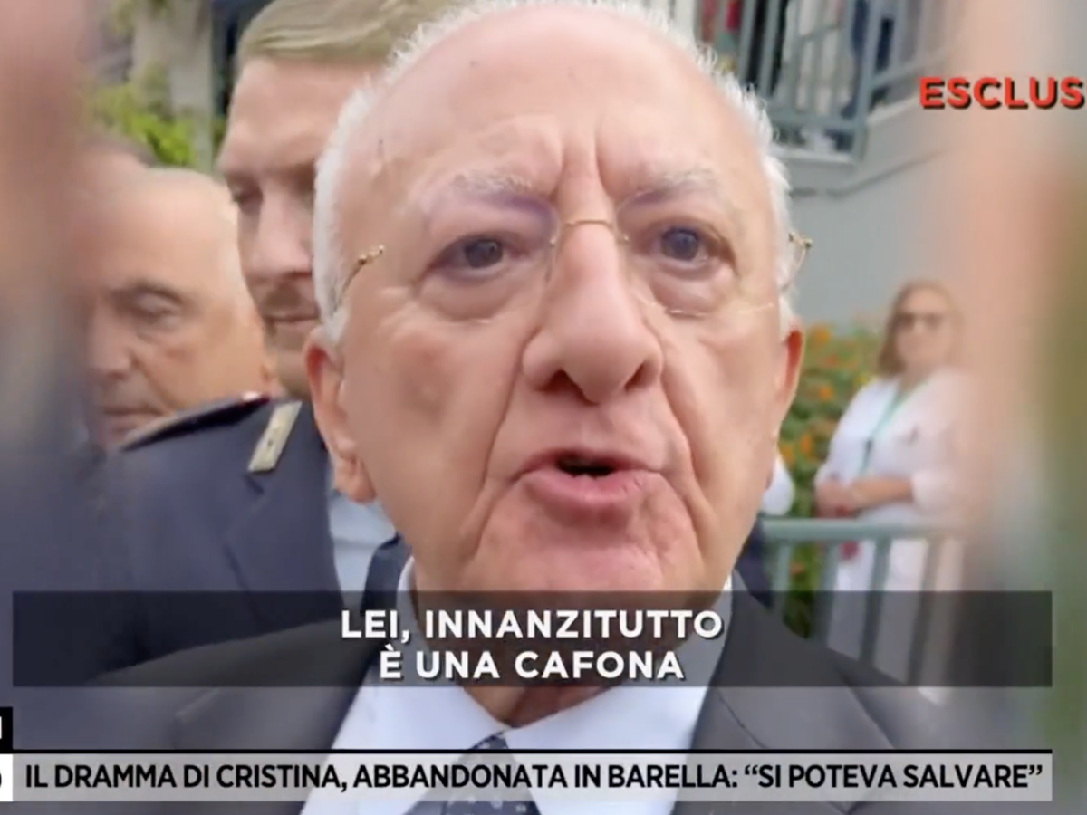 De Luca insulta la cronista di Mediaset