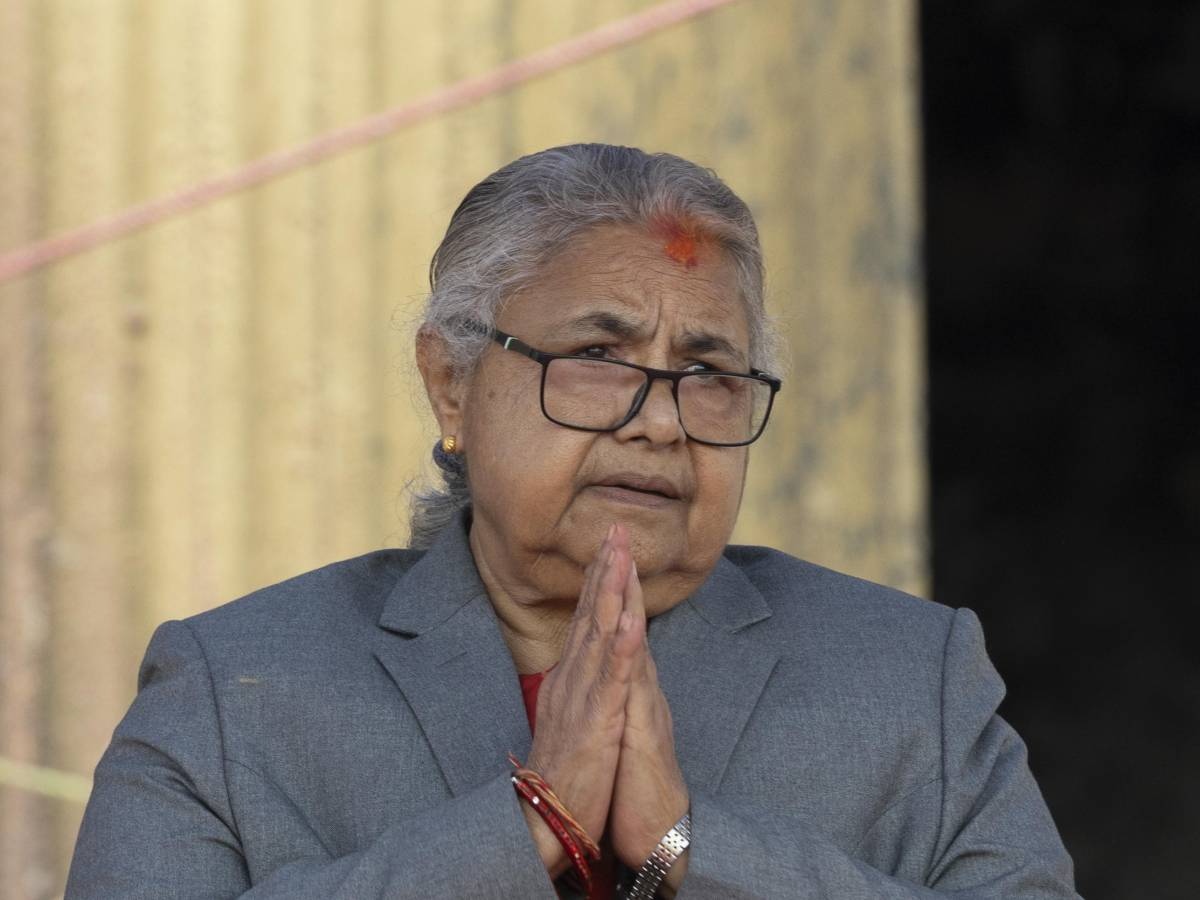 la legge bavaglio dei comunisti le proteste della gen z e il giuramento chi 232 la nuova premier del nepal