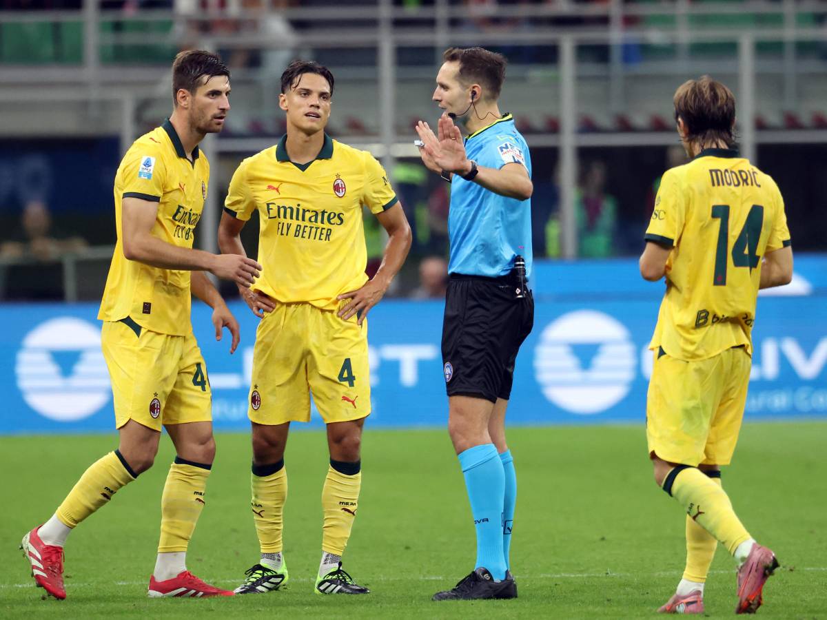 Milan Bologna, errore di arbitro e Var: la decisione dell’Aia