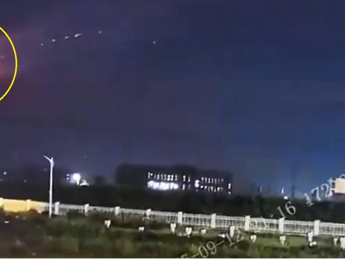 missile contro meteorite cosa 232 successo nei cieli della cina