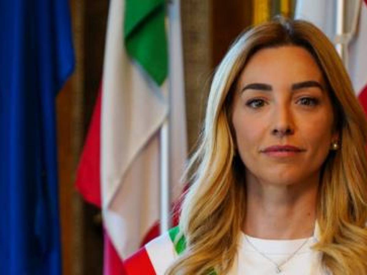 no al taser la sindaca salis blocca la sperimentazione del dissuasore elettronico