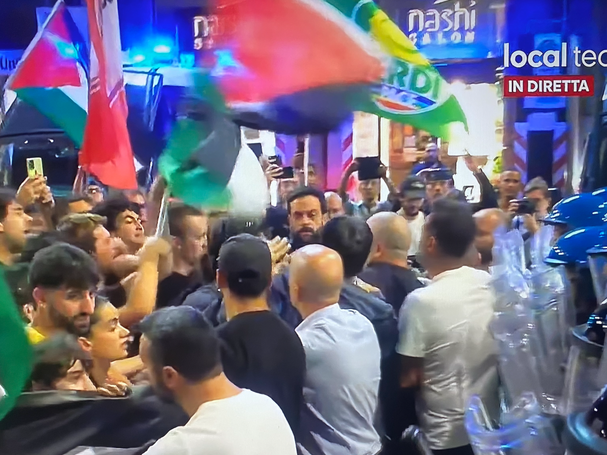 Pro Pal in piazza, tensioni in tutta Italia. Scontri con la polizia a Padova e Milano