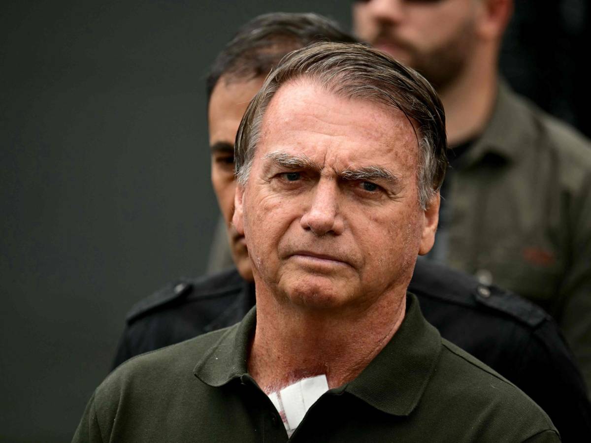 Bolsonaro ricoverato d’urgenza a Brasília, nuovo malore a pochi giorni dalla condanna