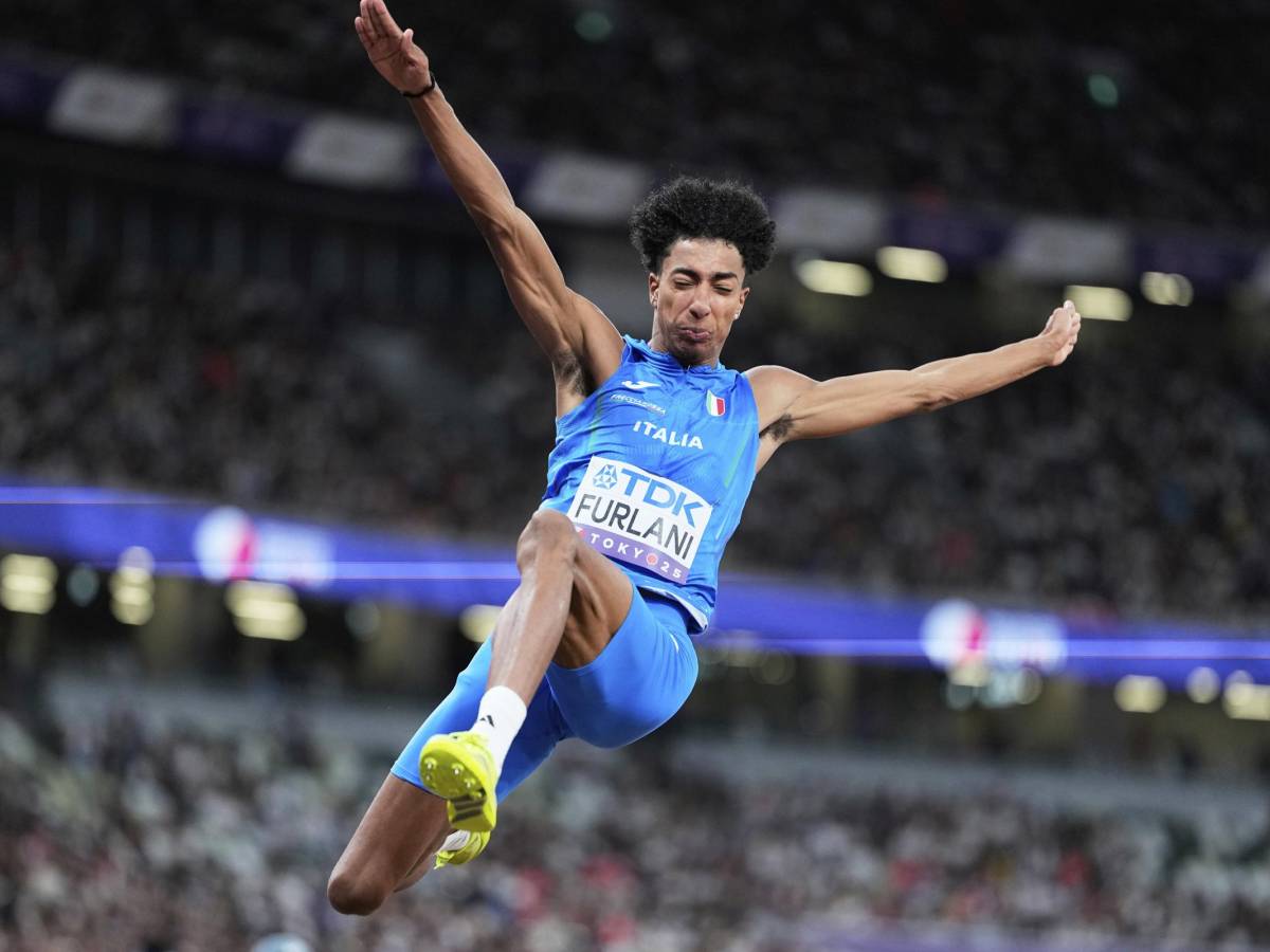 mondiali di tokyo splendido mattia furlani 232 d oro nel salto in lungo