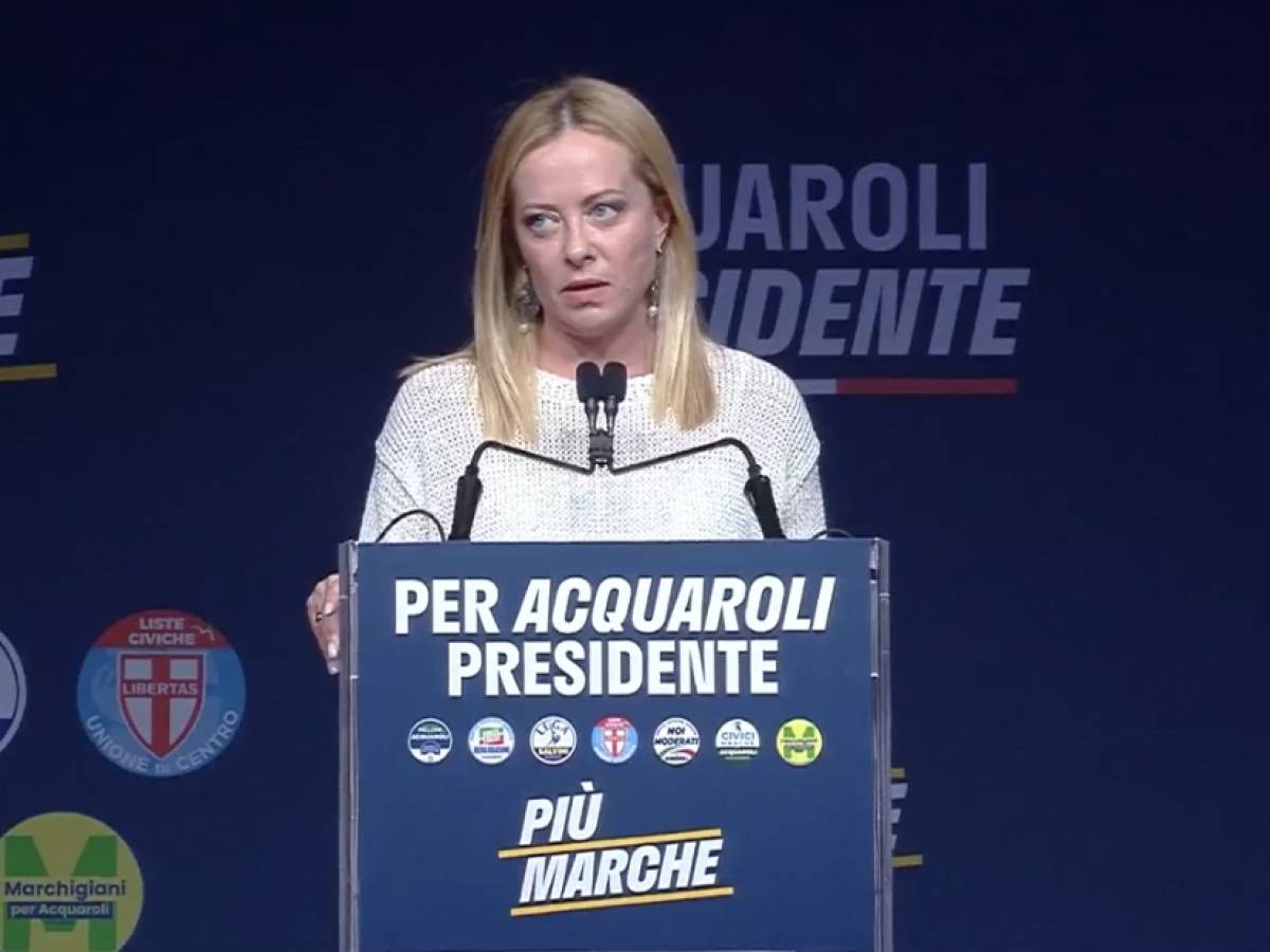 Marche, centrodestra unito per Acquaroli. Meloni: "Orgogliosa del lavoro fatto"