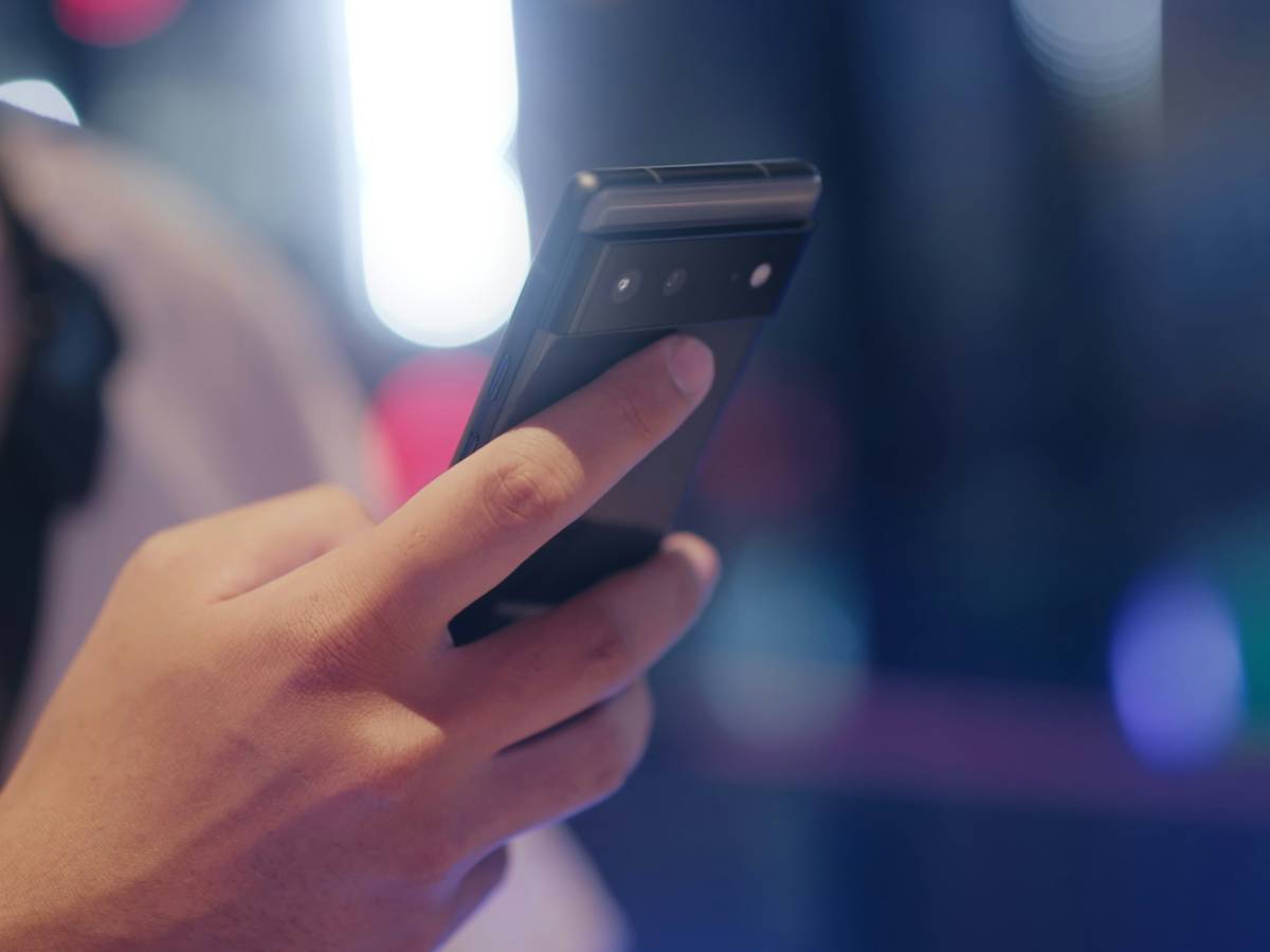 Batteria scarica? Ecco come far durare di più lo smartphone Batteria scarica? Ecco come far durare di più lo smartphone