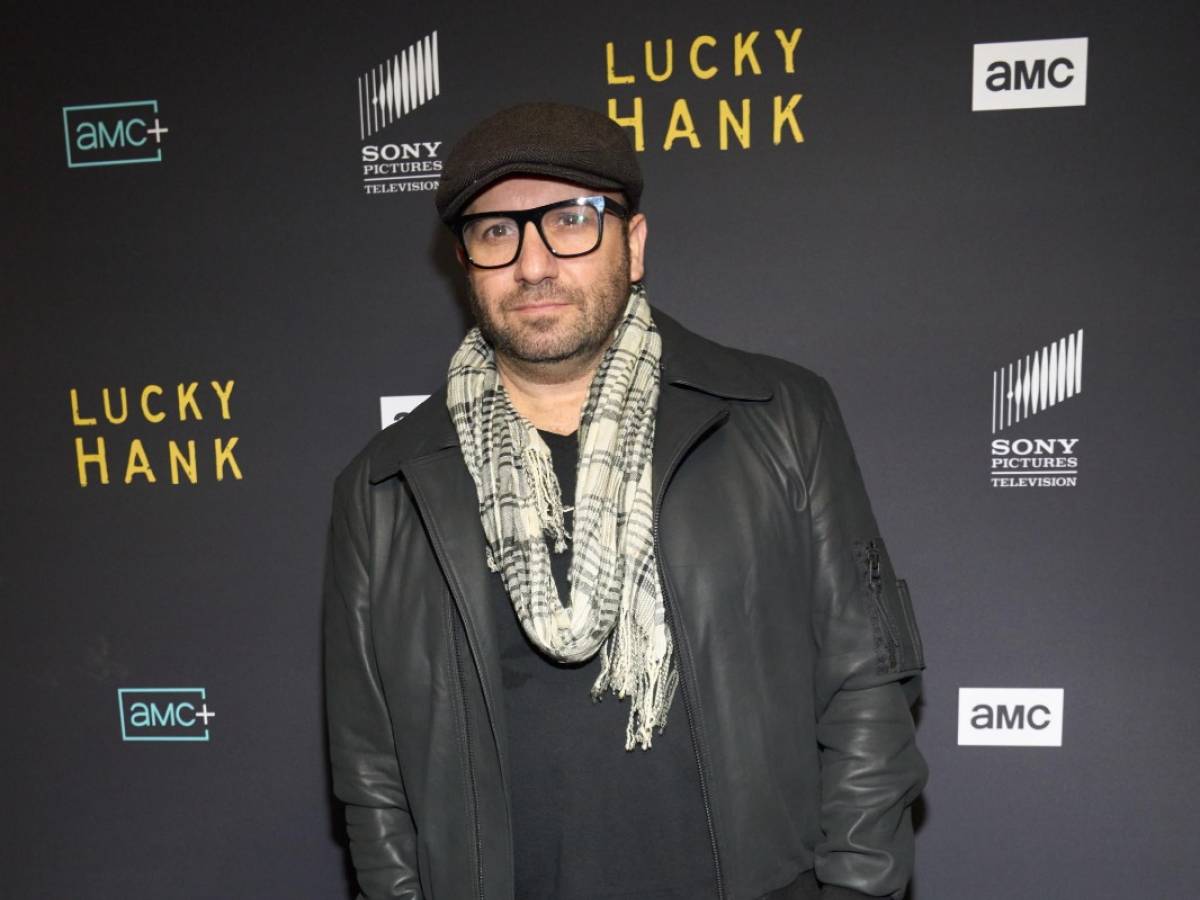 Morto Brad Everett Young, fotografo delle star e attore di Grey