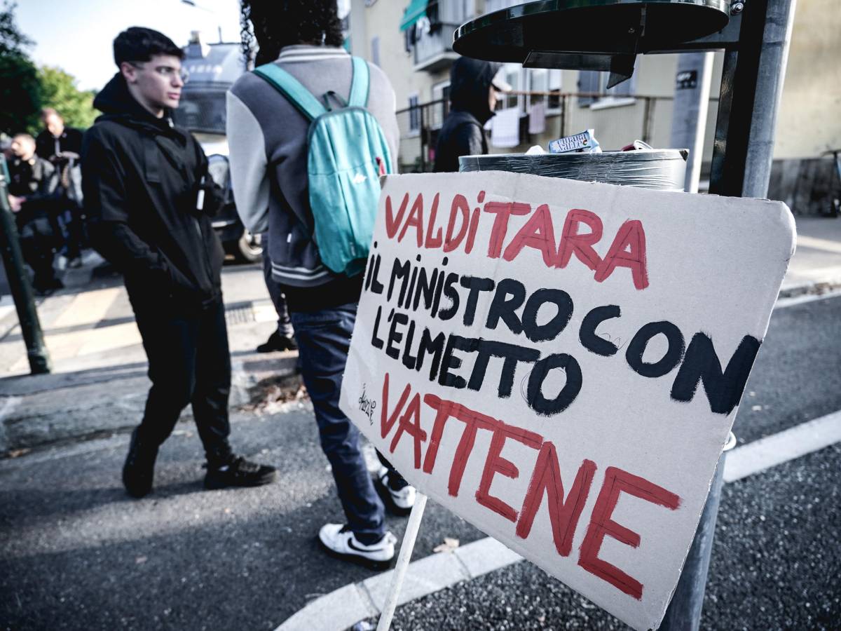 la violenza dei soliti pro pal insulti e lacrimogeni contro valditara