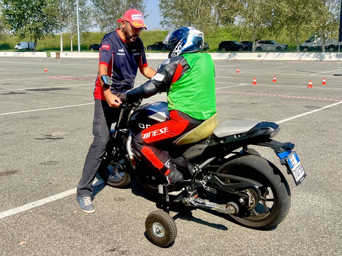 La forza di rialzarsi: quando la disabilità diventa un’occasione La forza di rialzarsi: quando la disabilità diventa un’occasione