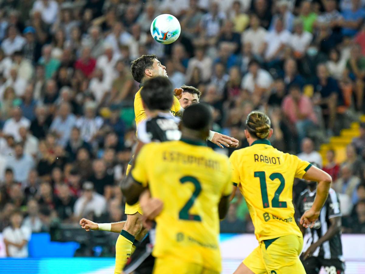 Pulisic travolgente, il Milan espugna il Friuli battendo 3 0 l’Udinese Pulisic travolgente, il Milan espugna il Friuli battendo 3 0 l’Udinese