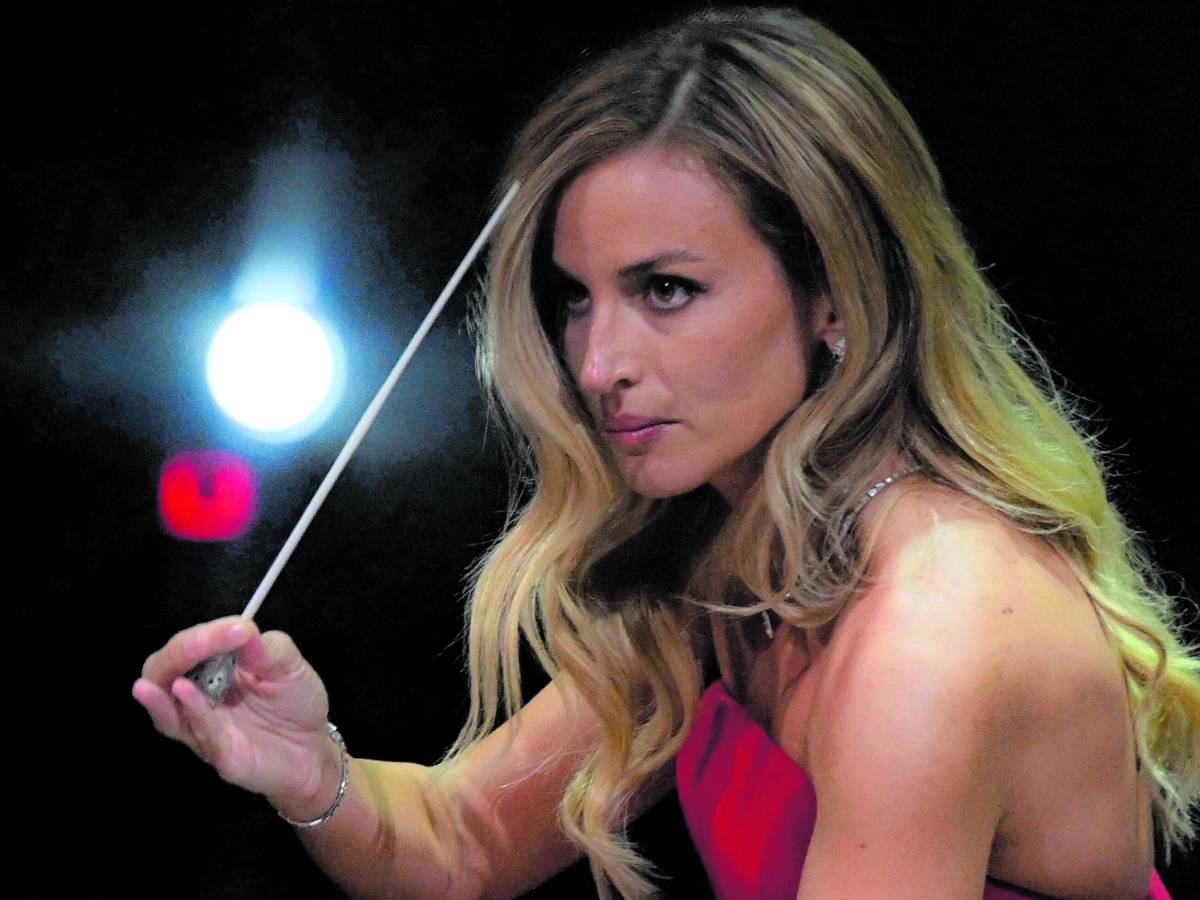 venezi acclamata in argentina ma alla fenice pronta una nuova protesta da Ilgiornale.it venezi acclamata in argentina ma alla fenice pronta una nuova protesta