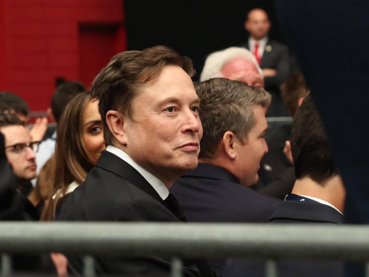 il primo miracolo del martire kirk 232 la pace tra trump e musk