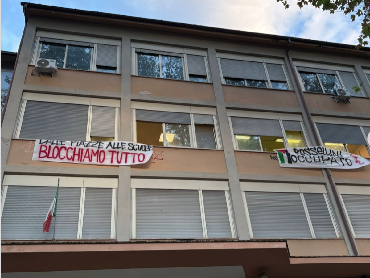 "Blocchiamo tutto per la Flotilla". Prima occupazione dell