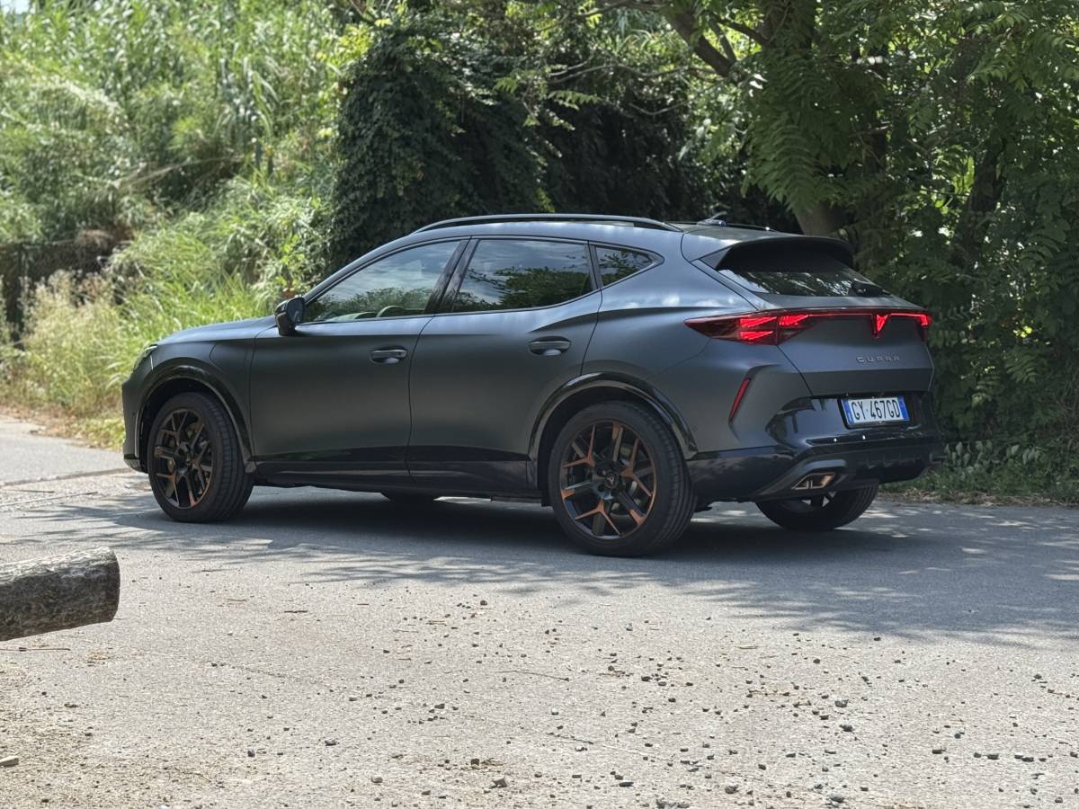 Cupra Formentor e-Hybrid: guarda la gallery del crossover ibrido da 272 CV 15