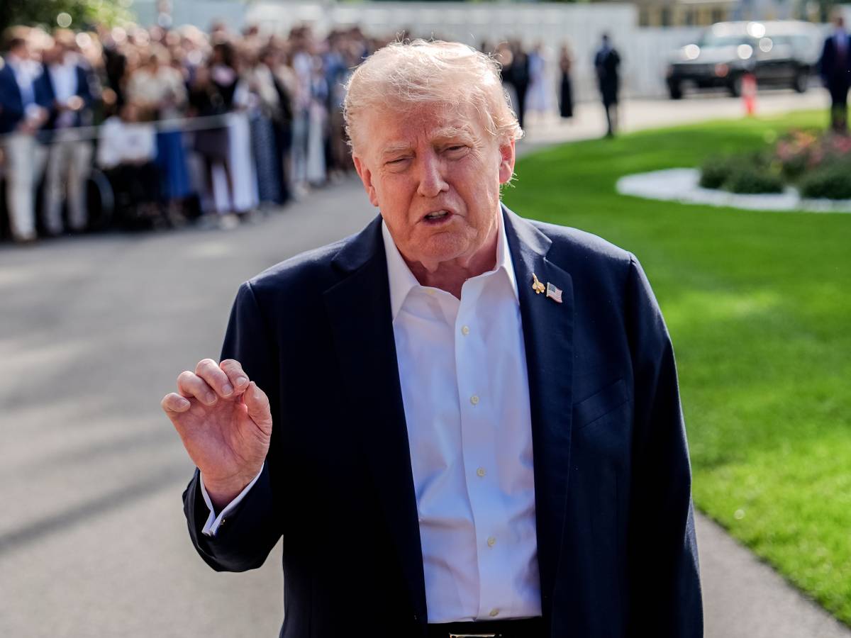 "Forza massima contro Antifa e i terroristi”. Trump ordina l’invio di truppe a Portland