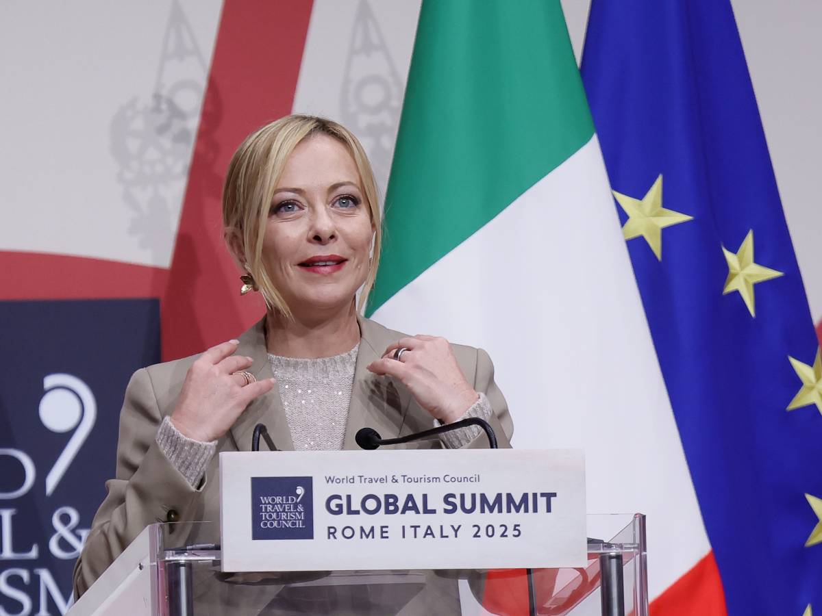 Giorgia Meloni, i dati del turismo record: "Italia primo Paese più visitato"