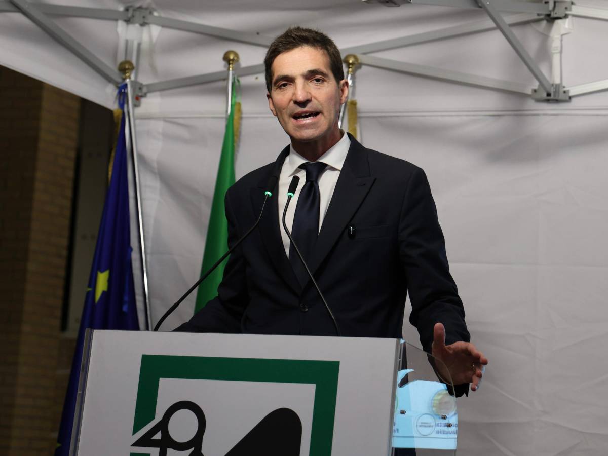 il paese reale e quello virtuale