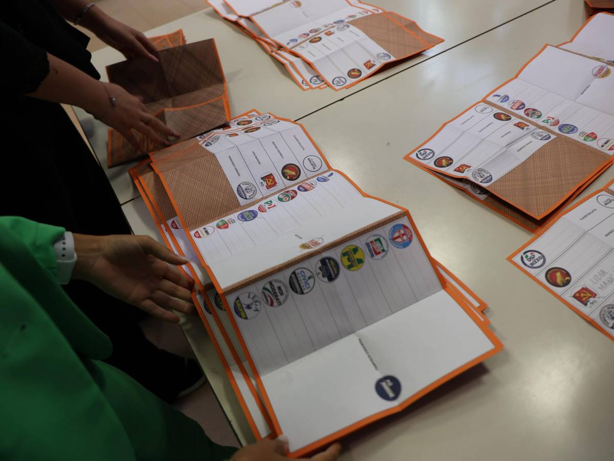 Per salvare la sinistra gli elettori votino destra Per salvare la sinistra gli elettori votino destra