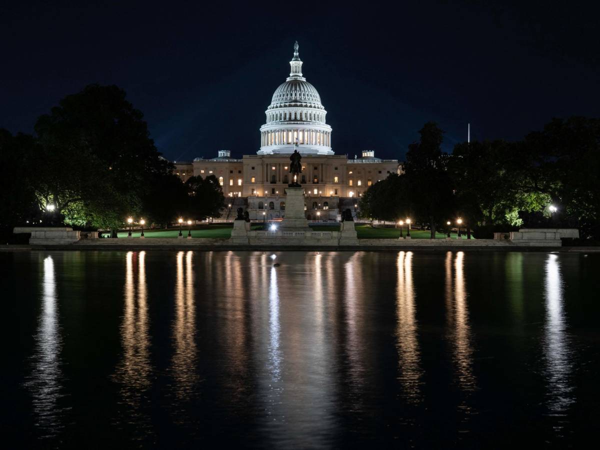 Stati Uniti in shutdown: lo scontro politico congela i servizi federali: cosa può accadere adesso