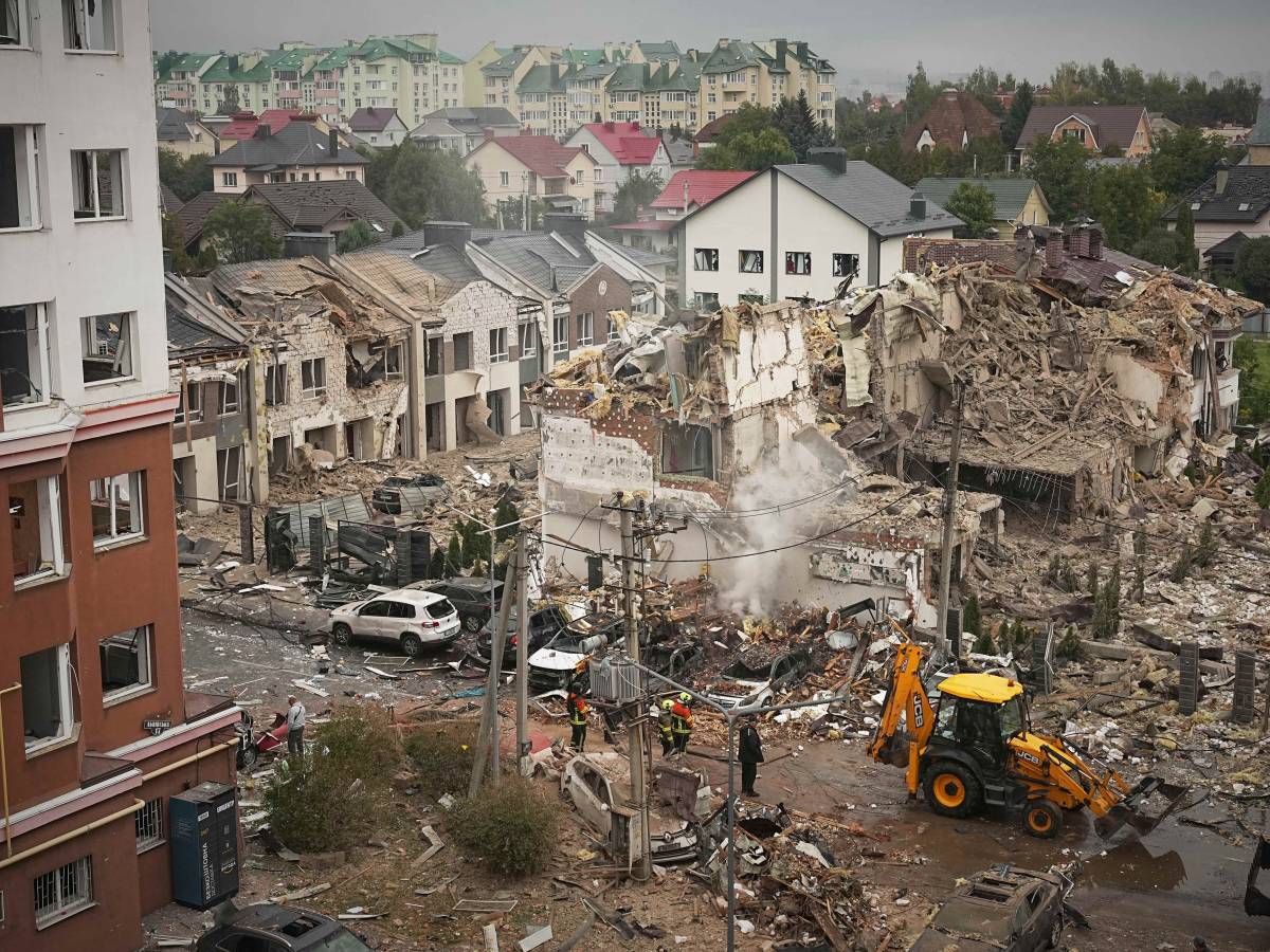 al via vertice ue di copenaghen missili e droni russi sull ucraina e kiev risponde colpendo una raffineria da Ilgiornale.it al via vertice ue di copenaghen missili e droni russi sull ucraina e kiev risponde colpendo una raffineria