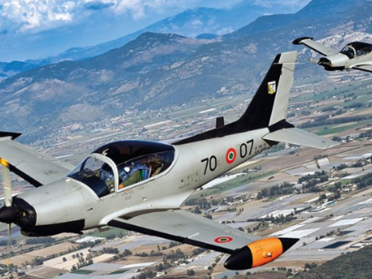 precipita aereo dell aeronautica militare morti i due piloti