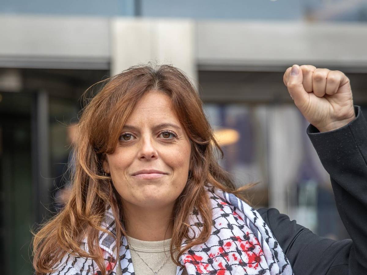 mio figlio carabiniere provo solo rabbia il messaggio di un pap224 a ilaria salis